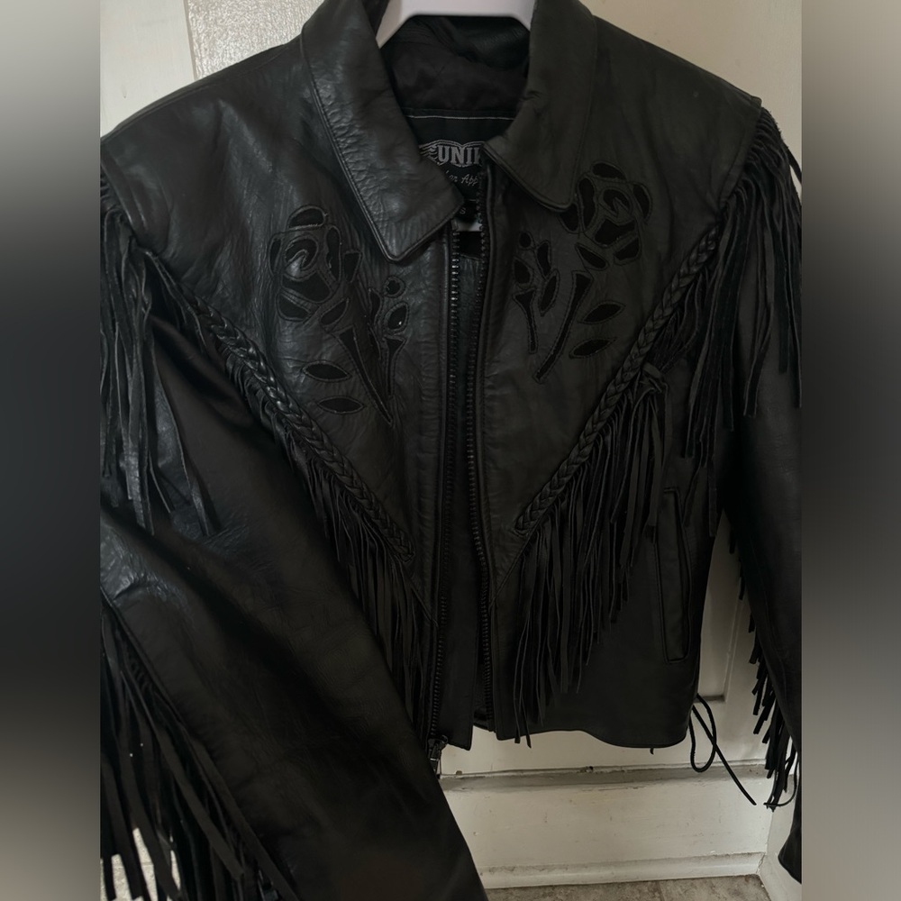 Woman’s VINTAGE fringed leather jacket. - Picture 6 of 6